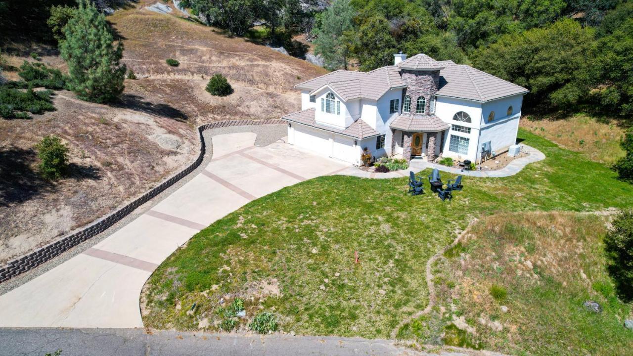 Villa Mountain Majesty With Hot Tub, Pool Table, Generator, Ev Hookup à Oakhurst Extérieur photo